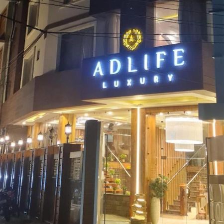 Hotel Adlife Luxury Srīnagar Dış mekan fotoğraf